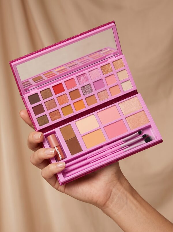 KIT COMPLETO DE MAQUILLAJE – TODO EN UNO