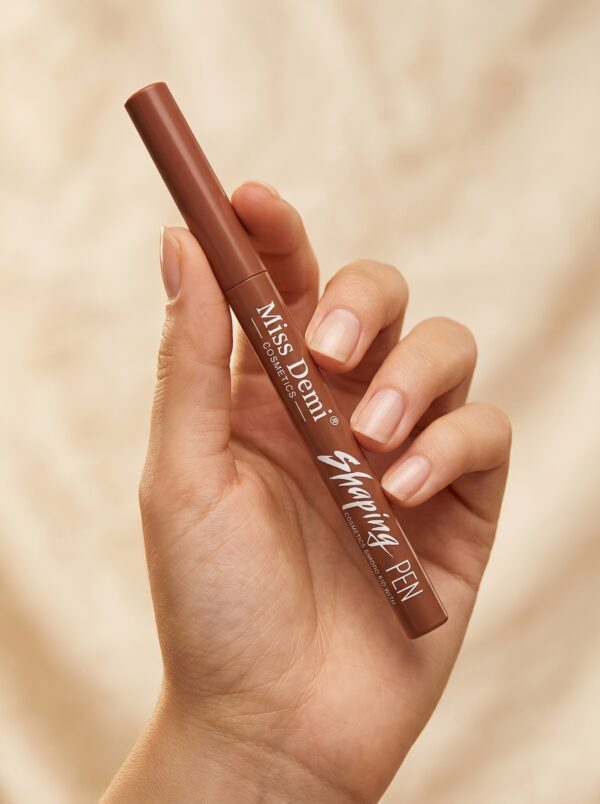Lápiz Delineador de Labios Retráctil