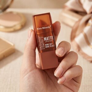 LABIAL EN BARRA MATE 8 TONOS